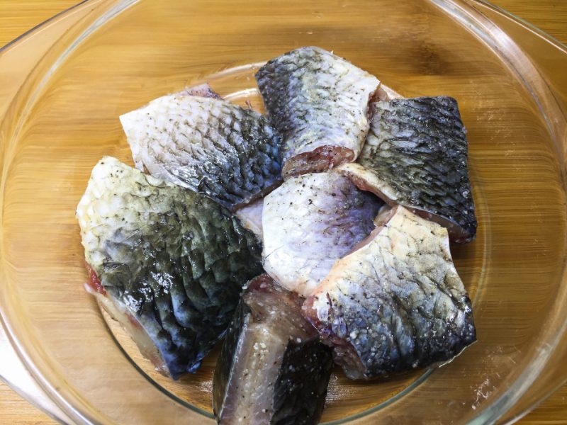 paistettu kristilainen kermahapolla ja juustolla
