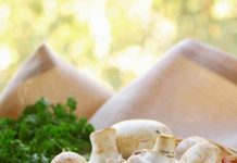 Cách xác định độ tươi của nấm khi mua
